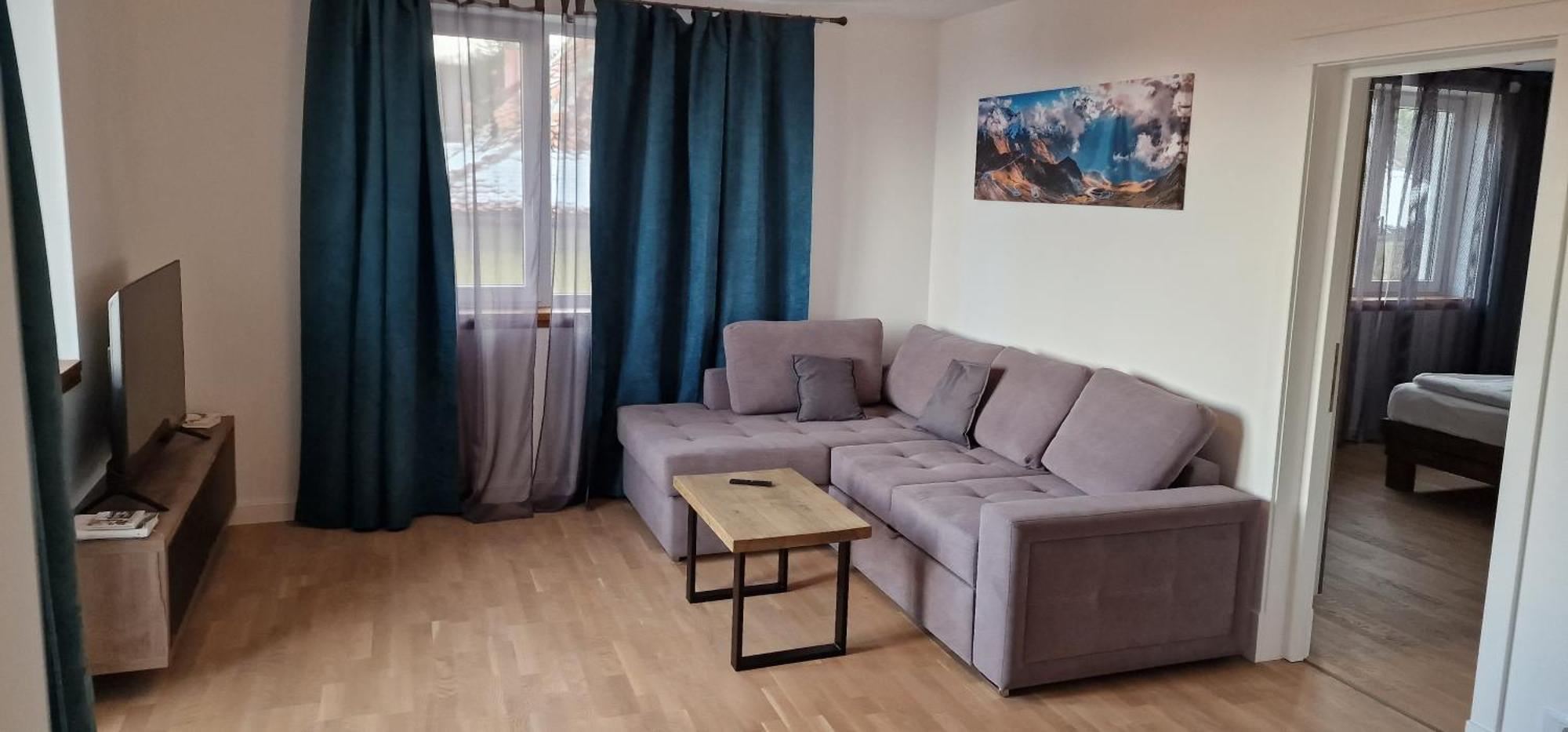 Central Apartment With City View Brassó Kültér fotó
